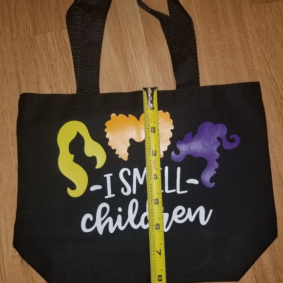 Disney Hocus Pocus small tote NEW - Picture 4 of 6